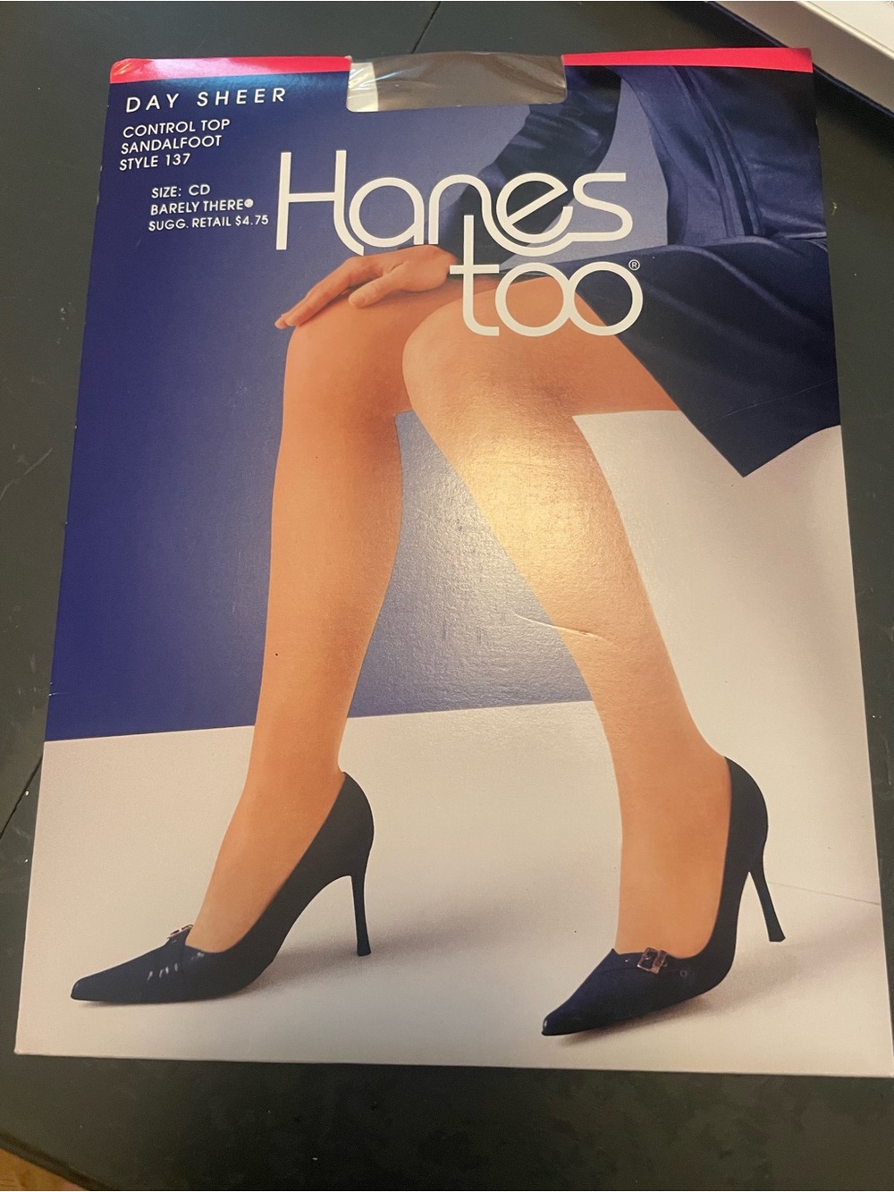 Hanes Too Day Sheer Control Top Sandalfoot Hosiery Nude size CD barely there